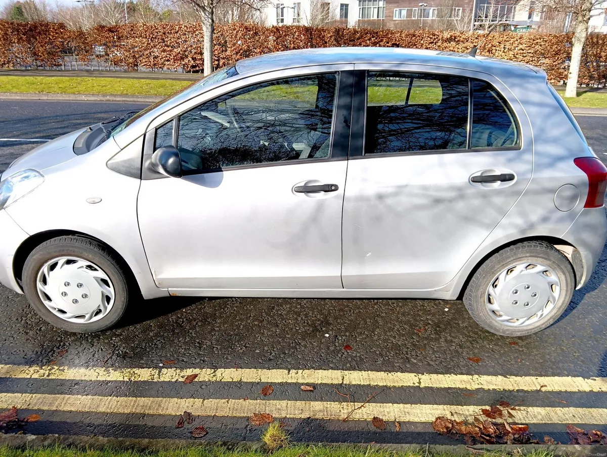 Toyota Yaris 2007 - Image 3
