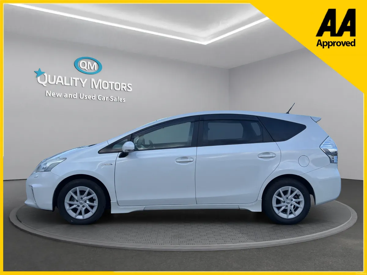 2013 PRIUS ALPHA 7 SEATER HYBRID (S63) - Image 4