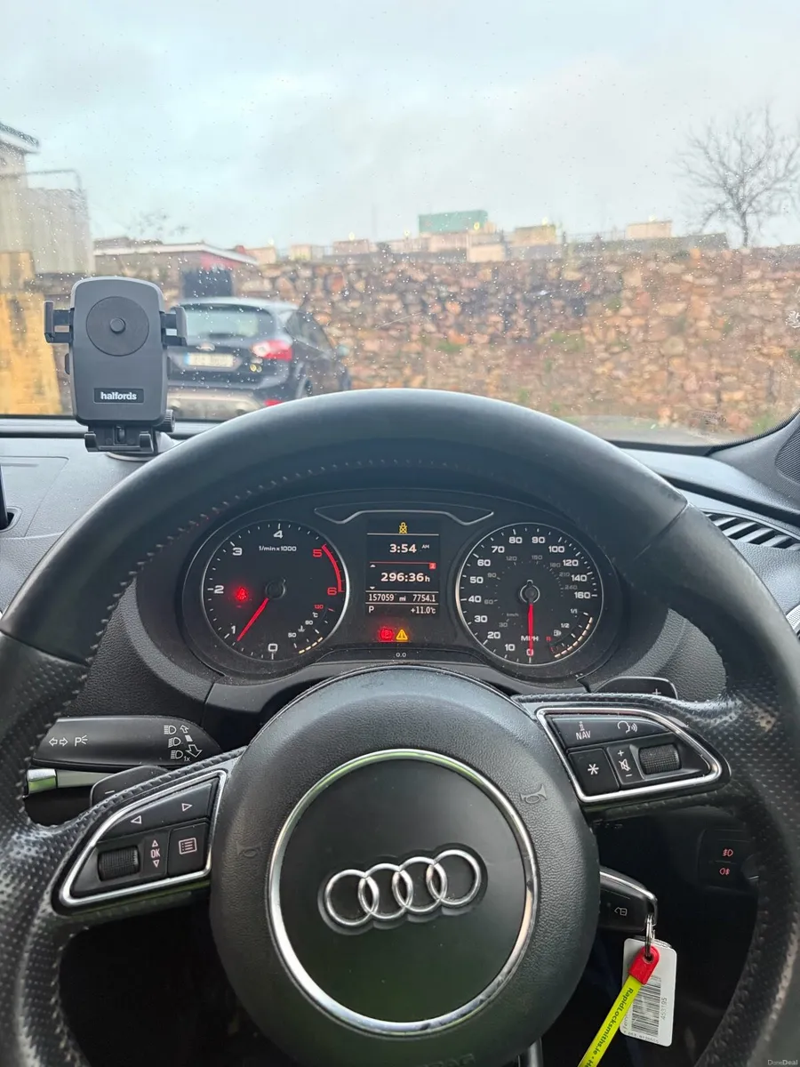 Audi 2014 1.6 diesel automatic s line - Image 2