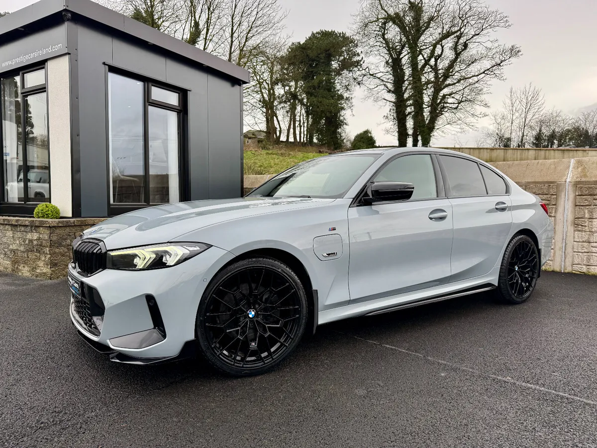 231 BMW 330E MSPORT AUTO,BROOKLYN GREY,LEATHER,KIT - Image 1