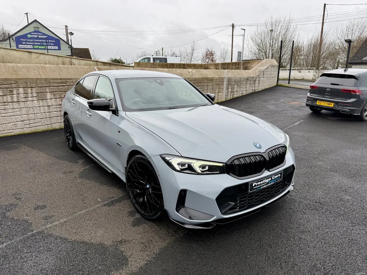 231 BMW 330E MSPORT AUTO,BROOKLYN GREY,LEATHER,KIT - Image 5