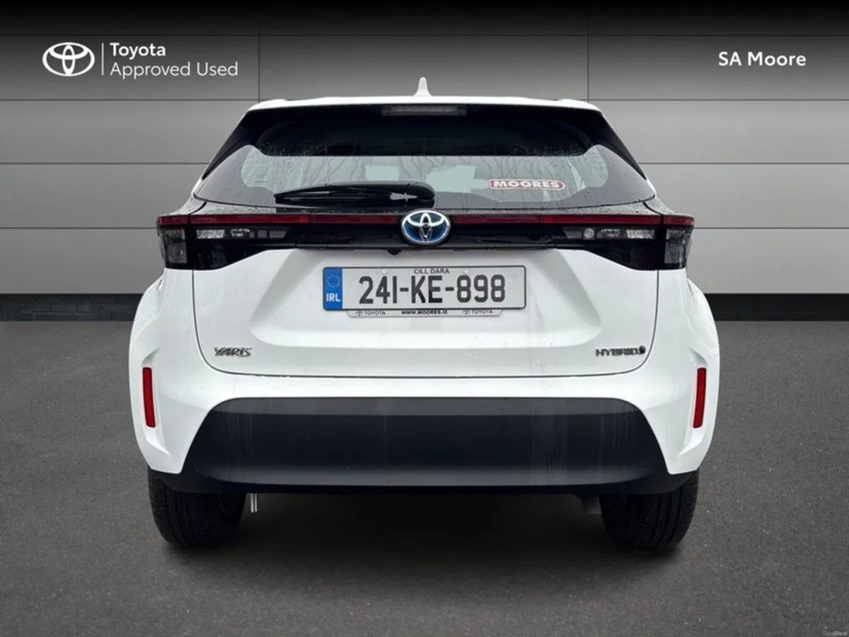 Toyota Yaris Cross HYBRID LUNA - Image 4