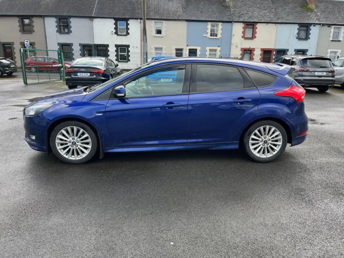 Ford Focus ST-LINE 1.5 TD 120PS 6SPEED 4DR - Image 3