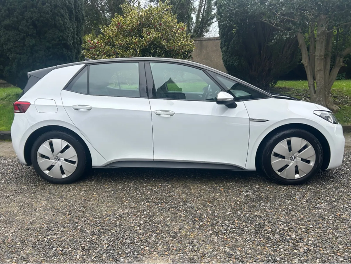 Volkswagen ID.3 PRO 150 KW LIFE 58KWH 5DR AUTO**// - Image 2