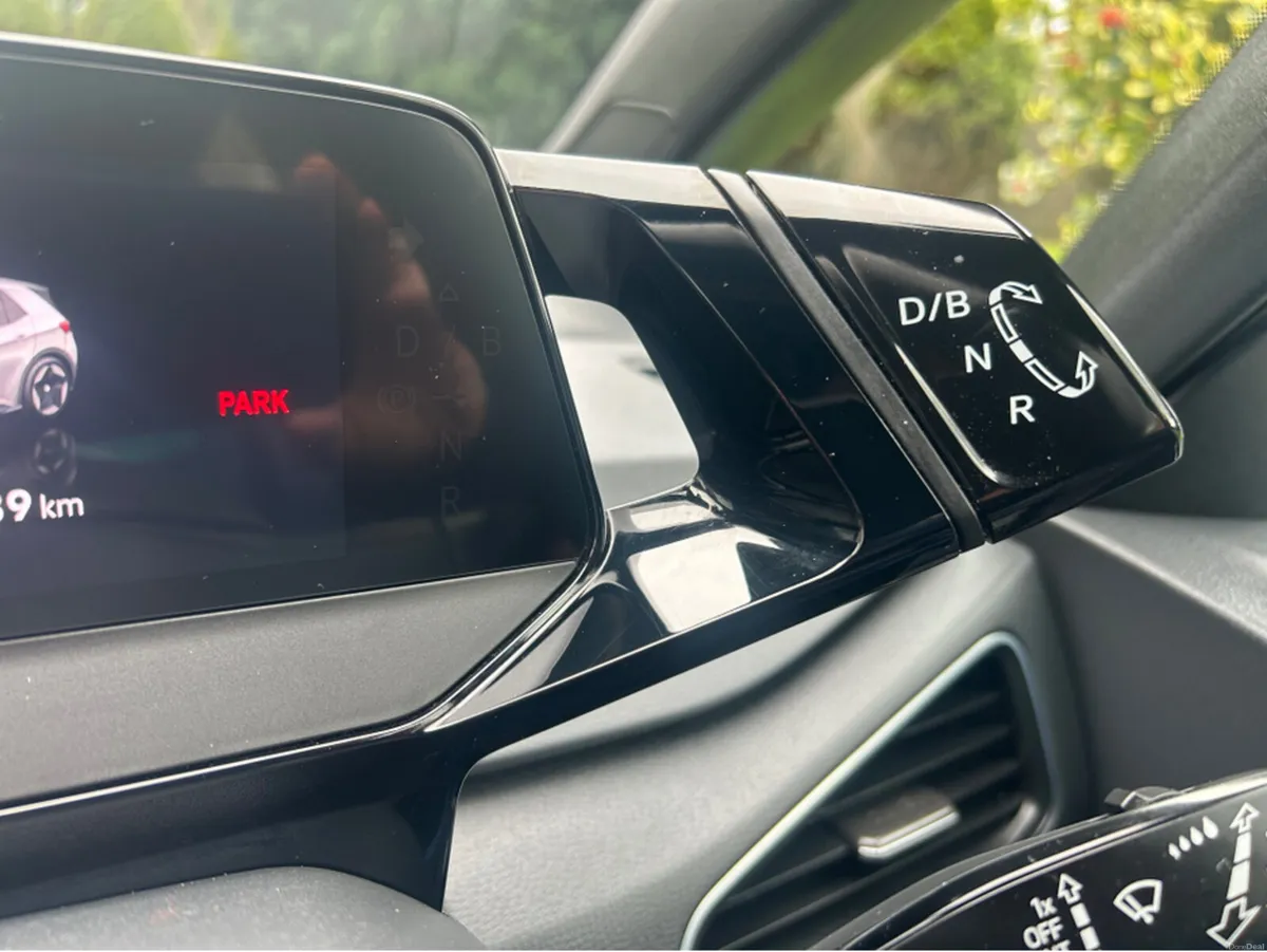 Volkswagen ID.3 ELECTRIC**//**CRUISE CONTROL**//** - Image 4