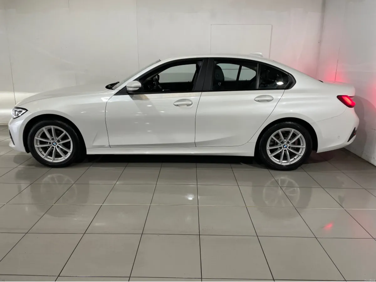 BMW 3-Series DIESEL 4DR AUTO SE FULL SERVICE HISTO - Image 6