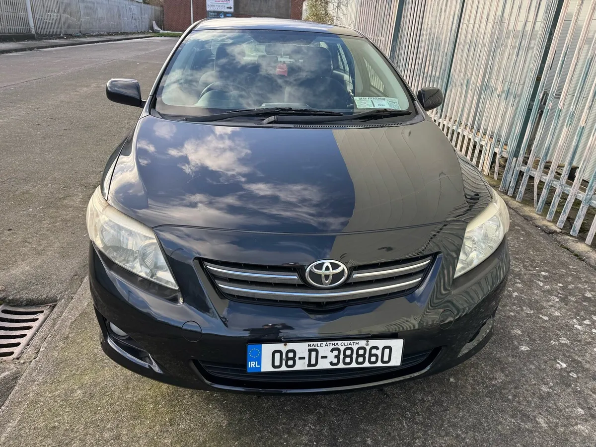 Toyota Corolla 1.4 Luna - Image 1