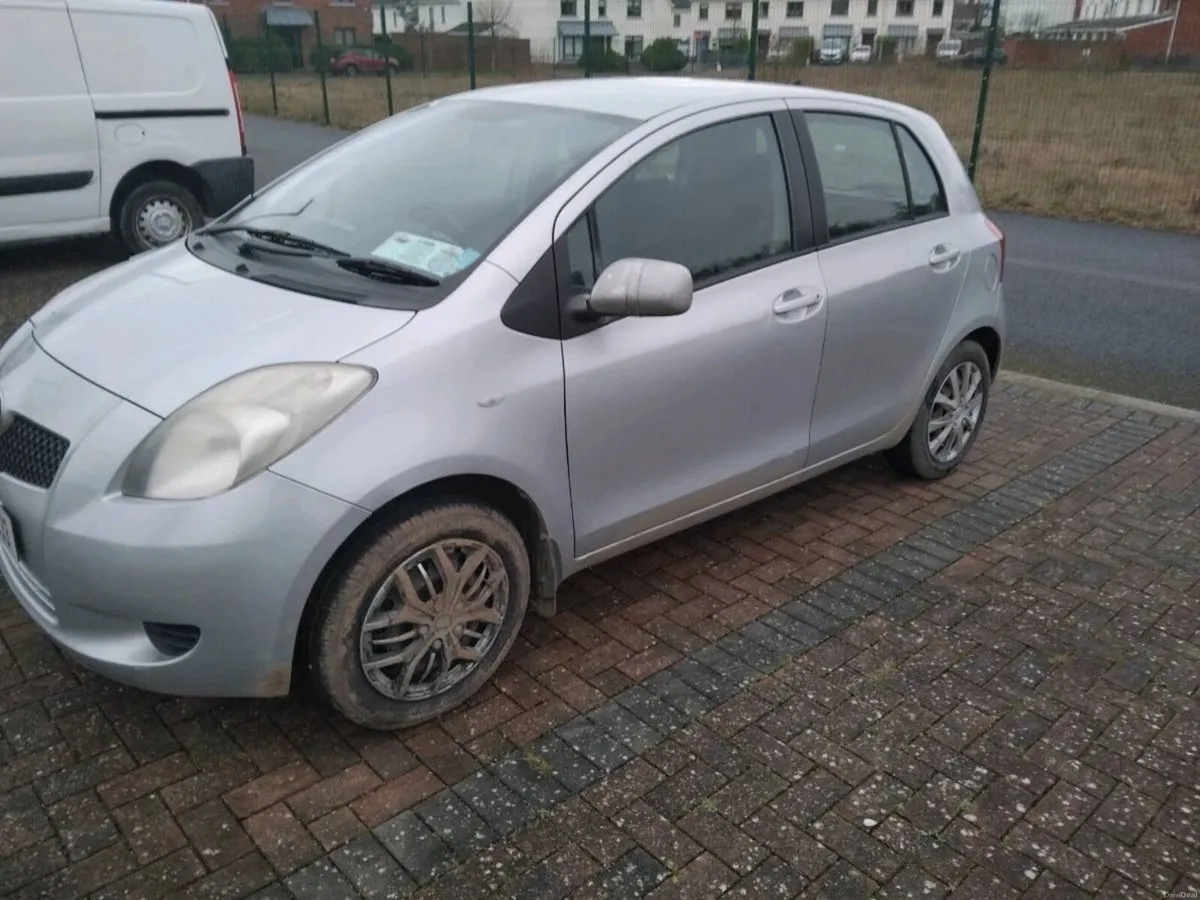 Toyota yaris 2007 - Image 4