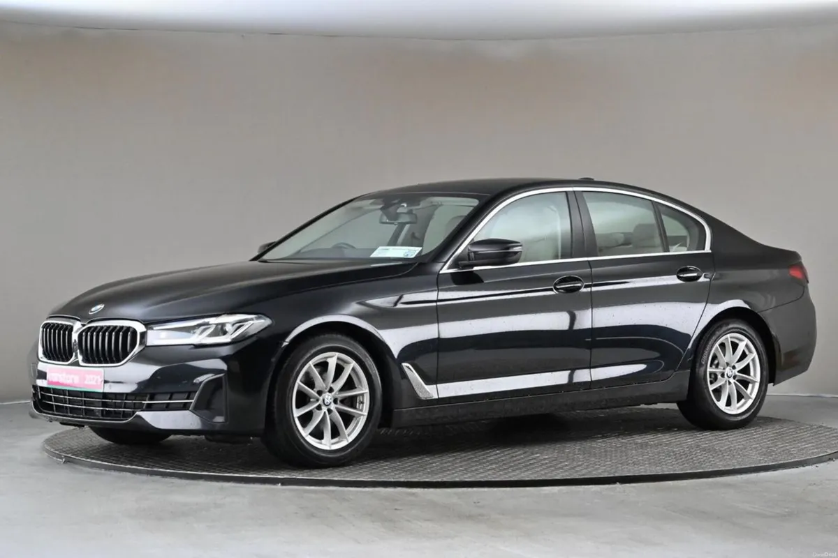 BMW 5-Series 520D 5SSA **BEIGE LEATHER** - Image 4