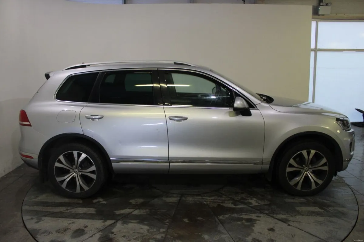 Volkswagen Touareg TOUAREG CV 3.0 TDI 262BHP  V6 5 - Image 3