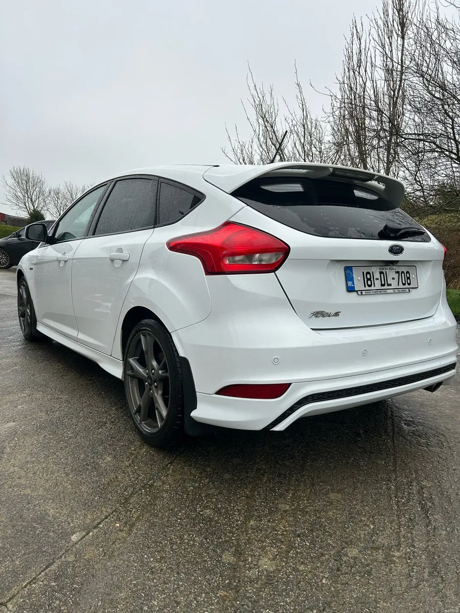 Ford Focus 2.0L 150HP ST-Line - Image 3