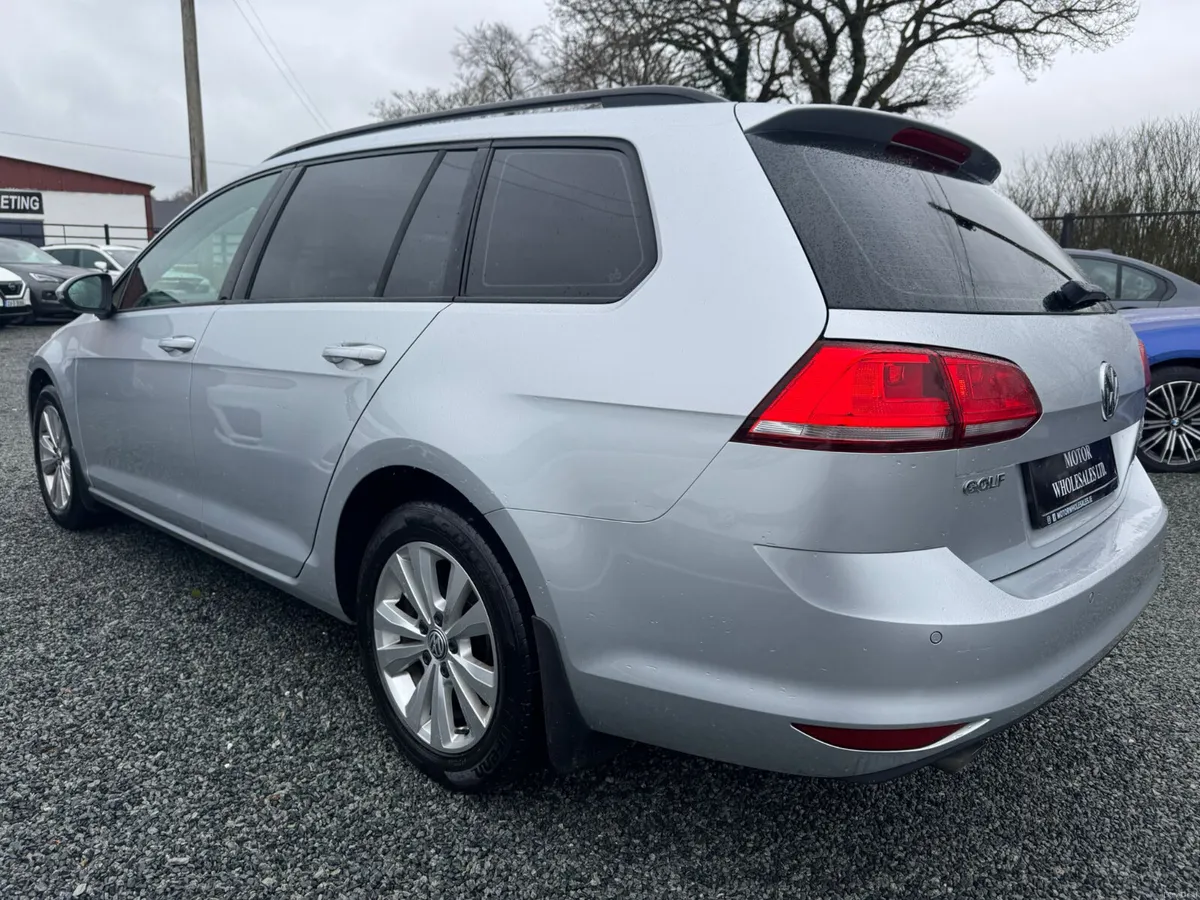 16 VW GOLF 1.6 TDI COMFORTLINE ESTATE low kms - Image 6