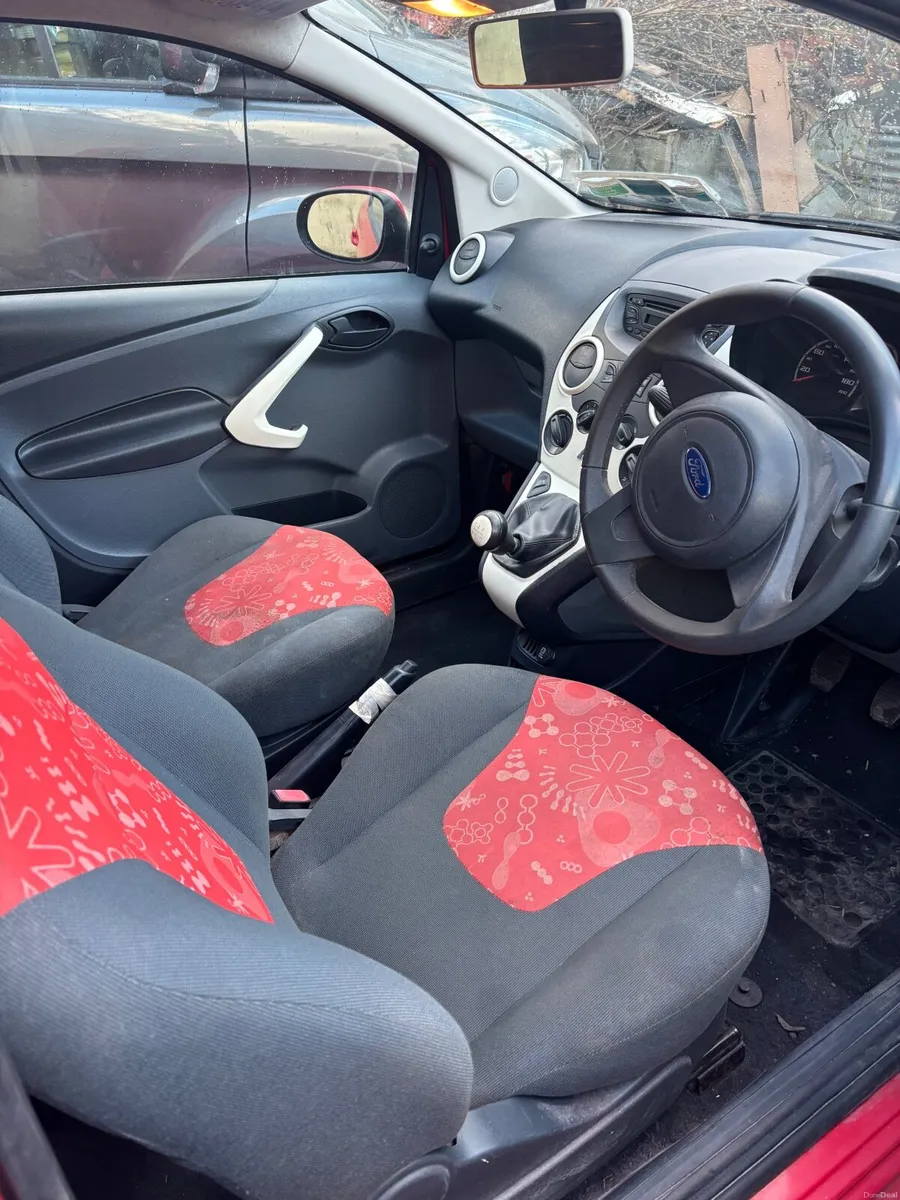 Ford KA 2013 - Image 2