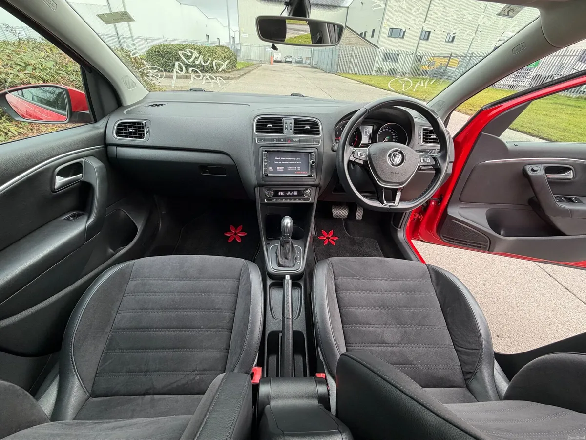 Volkswagen Polo High Spec BLUE MOTION TECHNOLOGY - Image 2