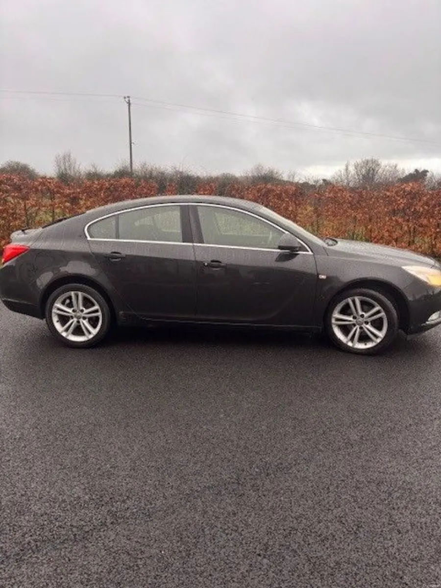 Vauxhall Insignia 2012 - Image 1