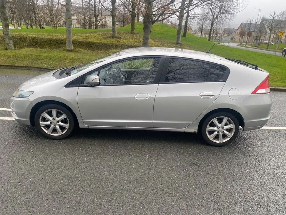 2010 Honda Insight Nct07/26 Tax04/26 - Image 4