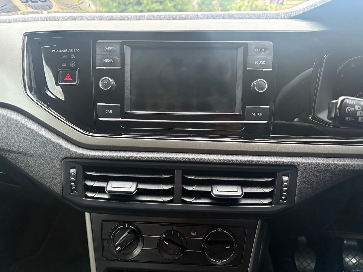 Volkswagen Polo 2018 - Image 3