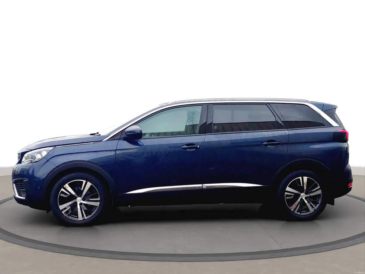 Peugeot 5008 Diesel 7 Seat - Image 4
