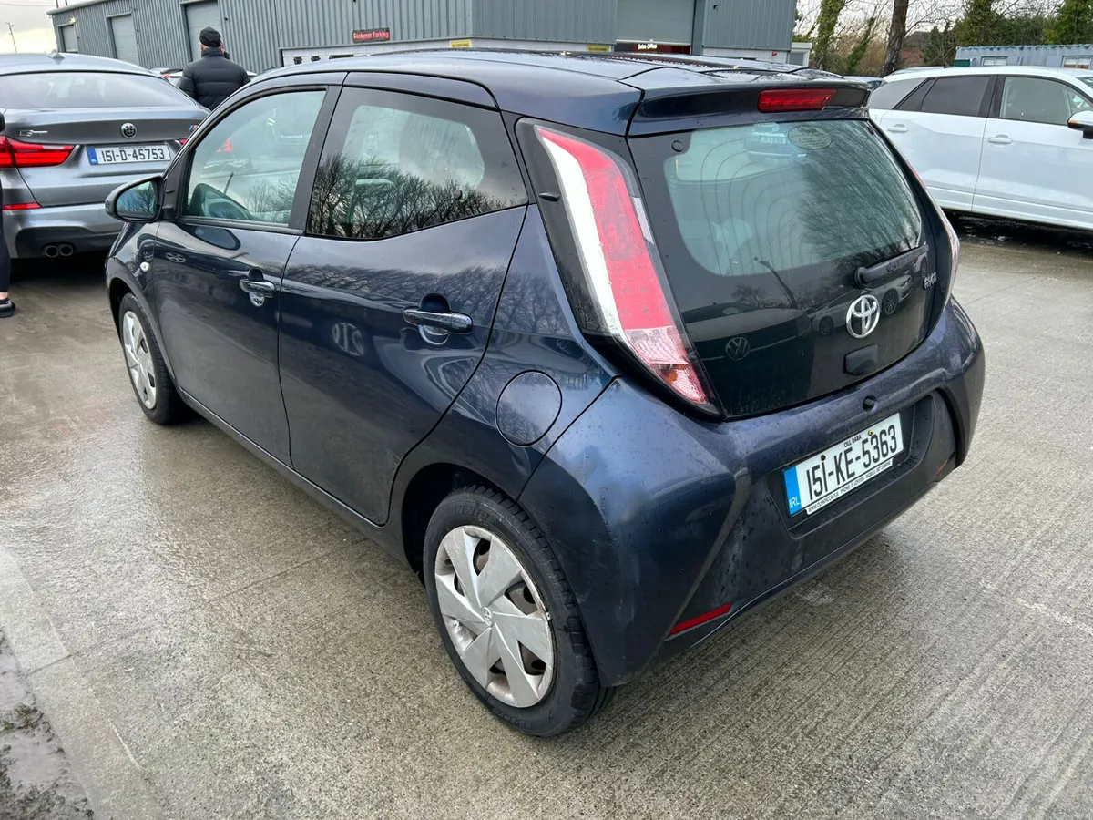 Automatic 1.0L Aygo 2015 low miles €7900 - Image 1