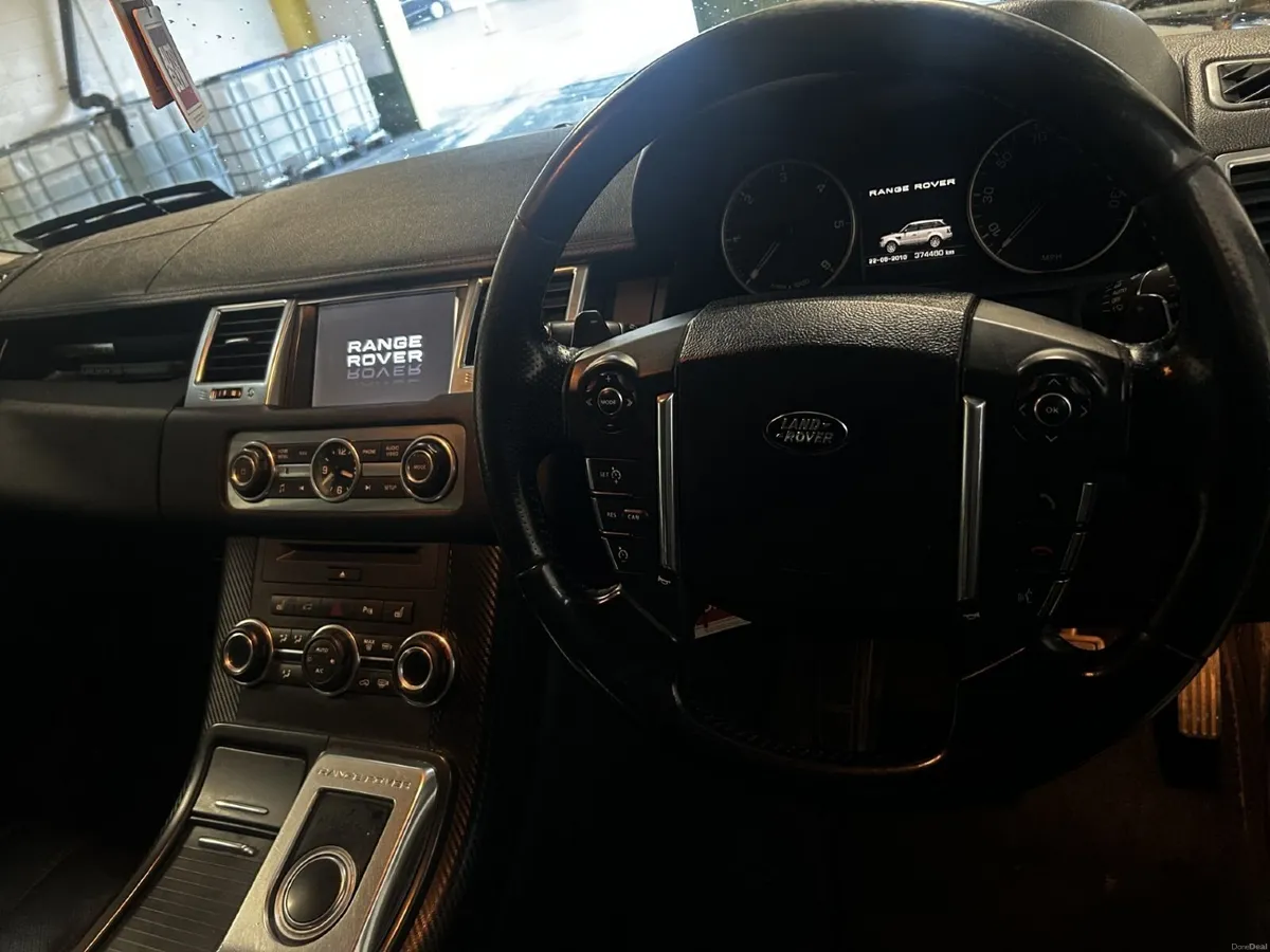 Land Rover Range Rover Sport 2012 - Image 2