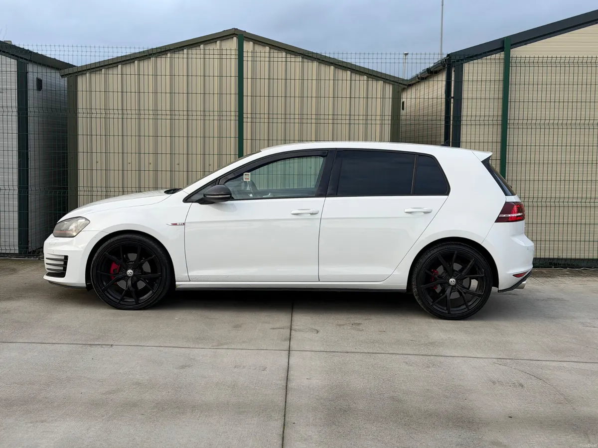 Vw Golf GTI 165kms DSG - Image 4