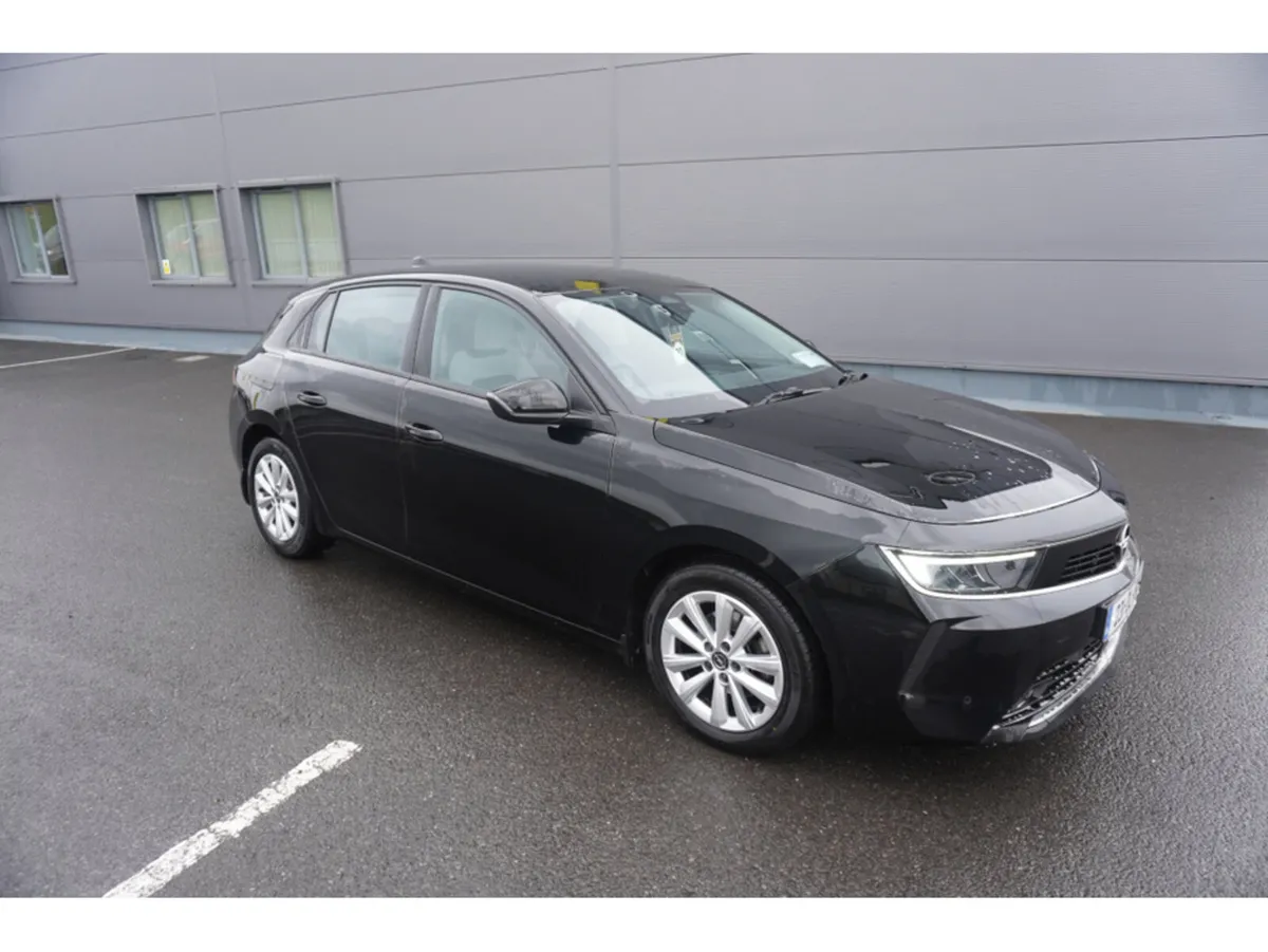 Opel Astra 5 DR HATCH SC 1.2I 110PS PETROL - Image 3