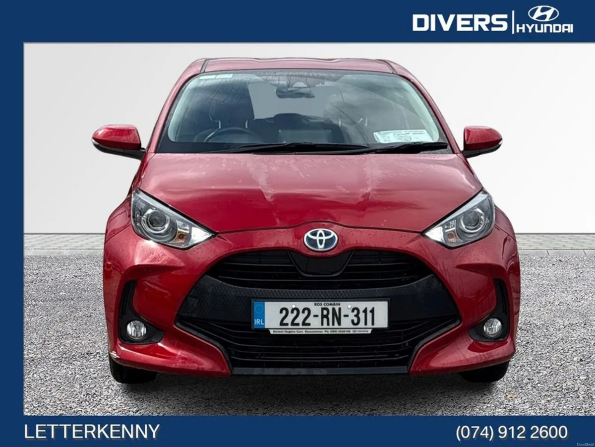 Toyota Yaris 1.5 Petrol Hybrid Luna Automatic - Image 4