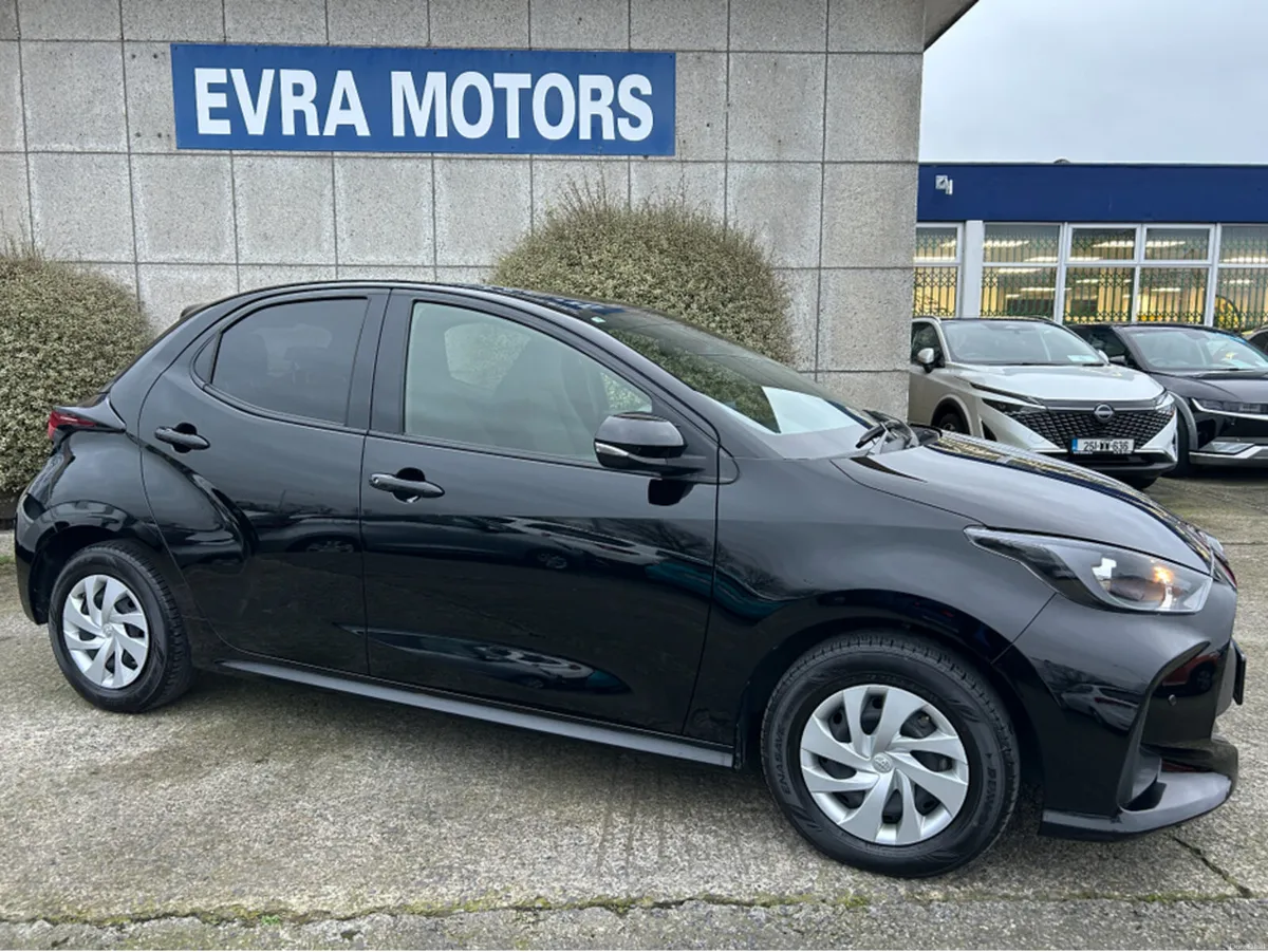 Toyota Yaris 1.0 PETROL AUTOMATIC 5DR **BLUETOOTH* - Image 3