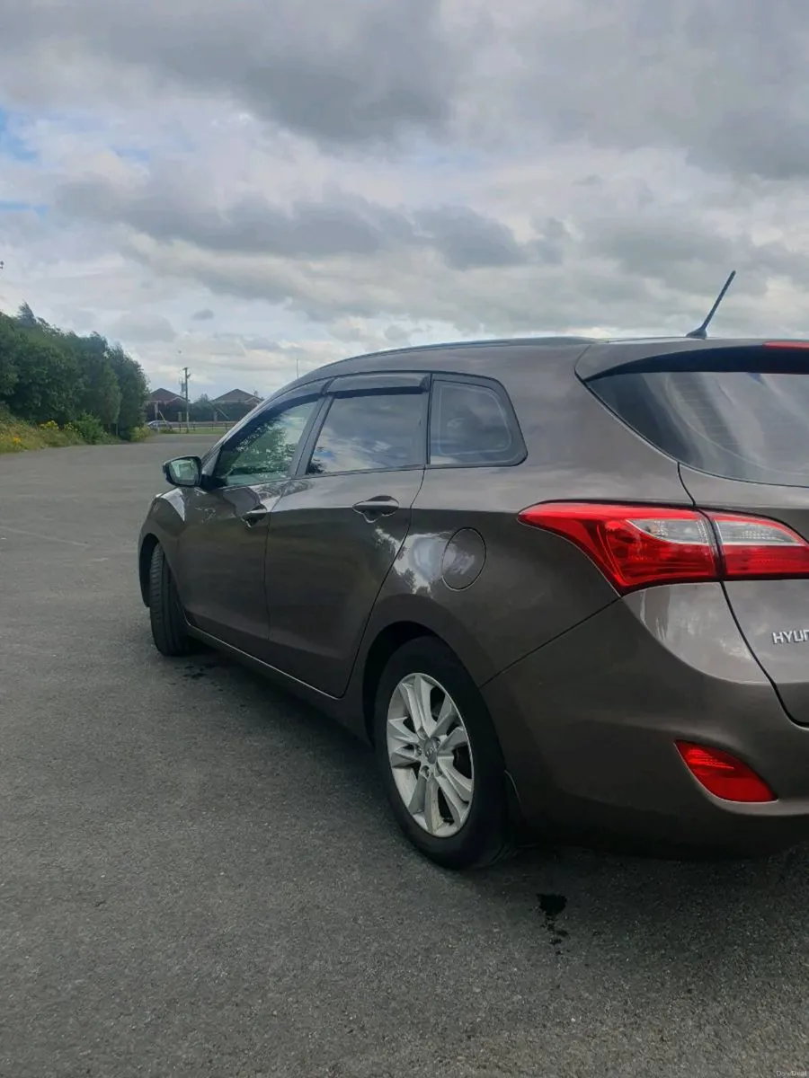 HYUNDAI I30 - Image 4