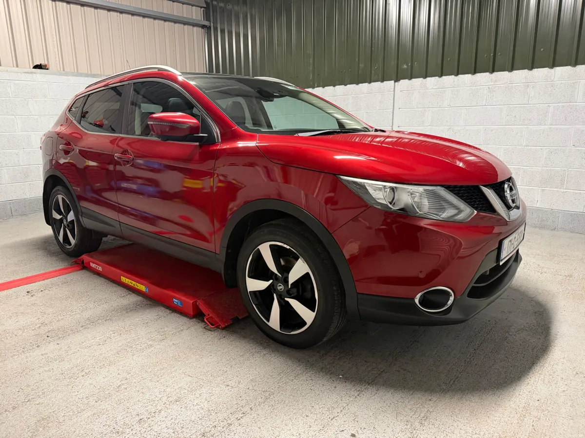 2017  NISSAN QASHQAI    GREAT SPEC ! - Image 1