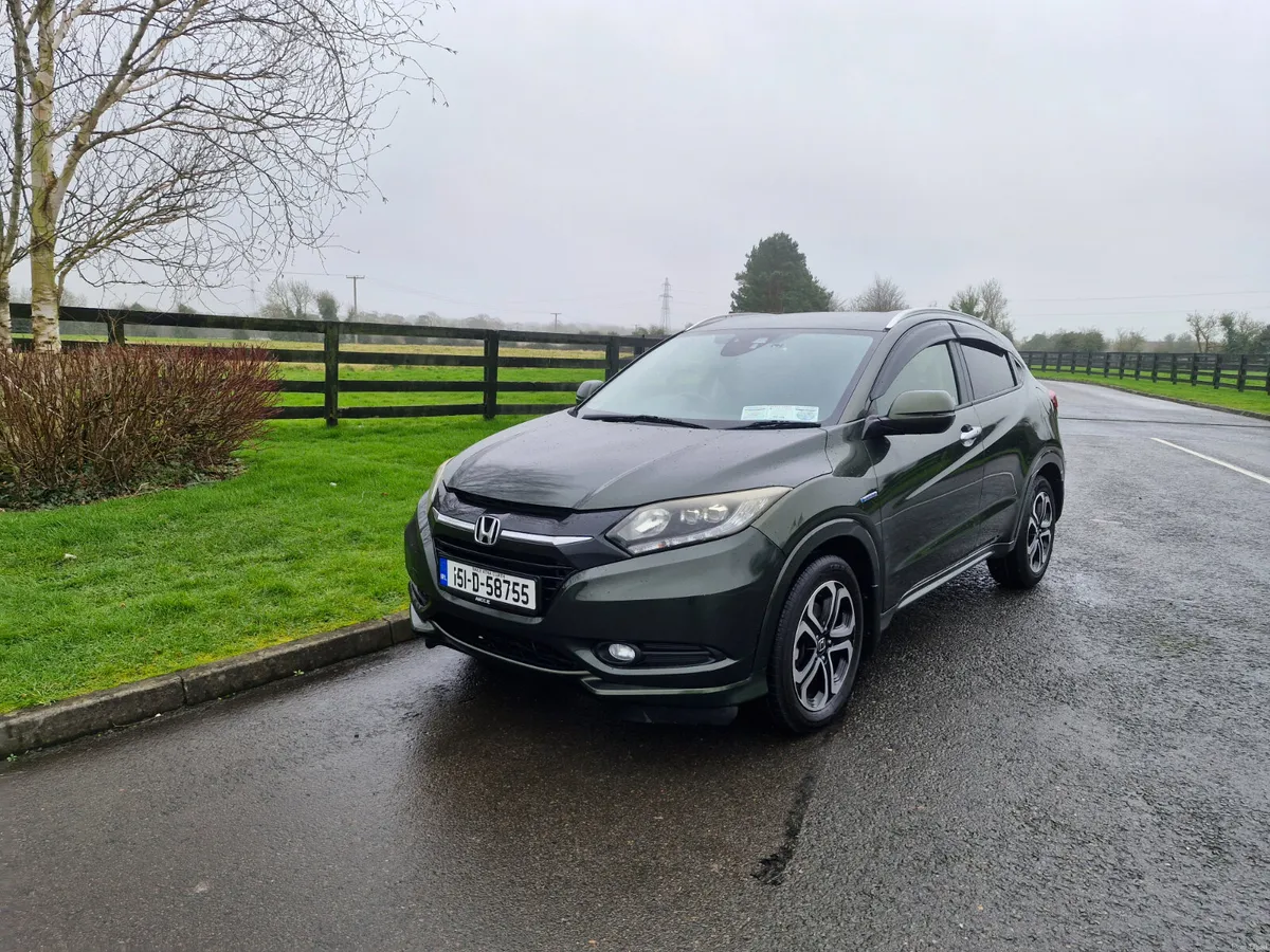 Honda Vezel Automatic Hybrid (NCT & TAXED)!!! - Image 2