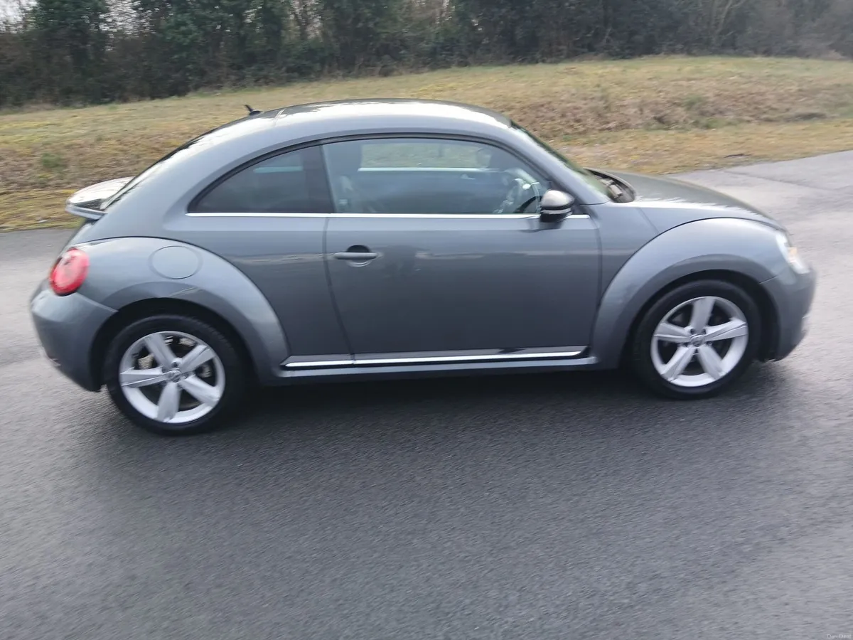 Volkswagen Beetle 2013 2,0 sport test and tax - Image 1
