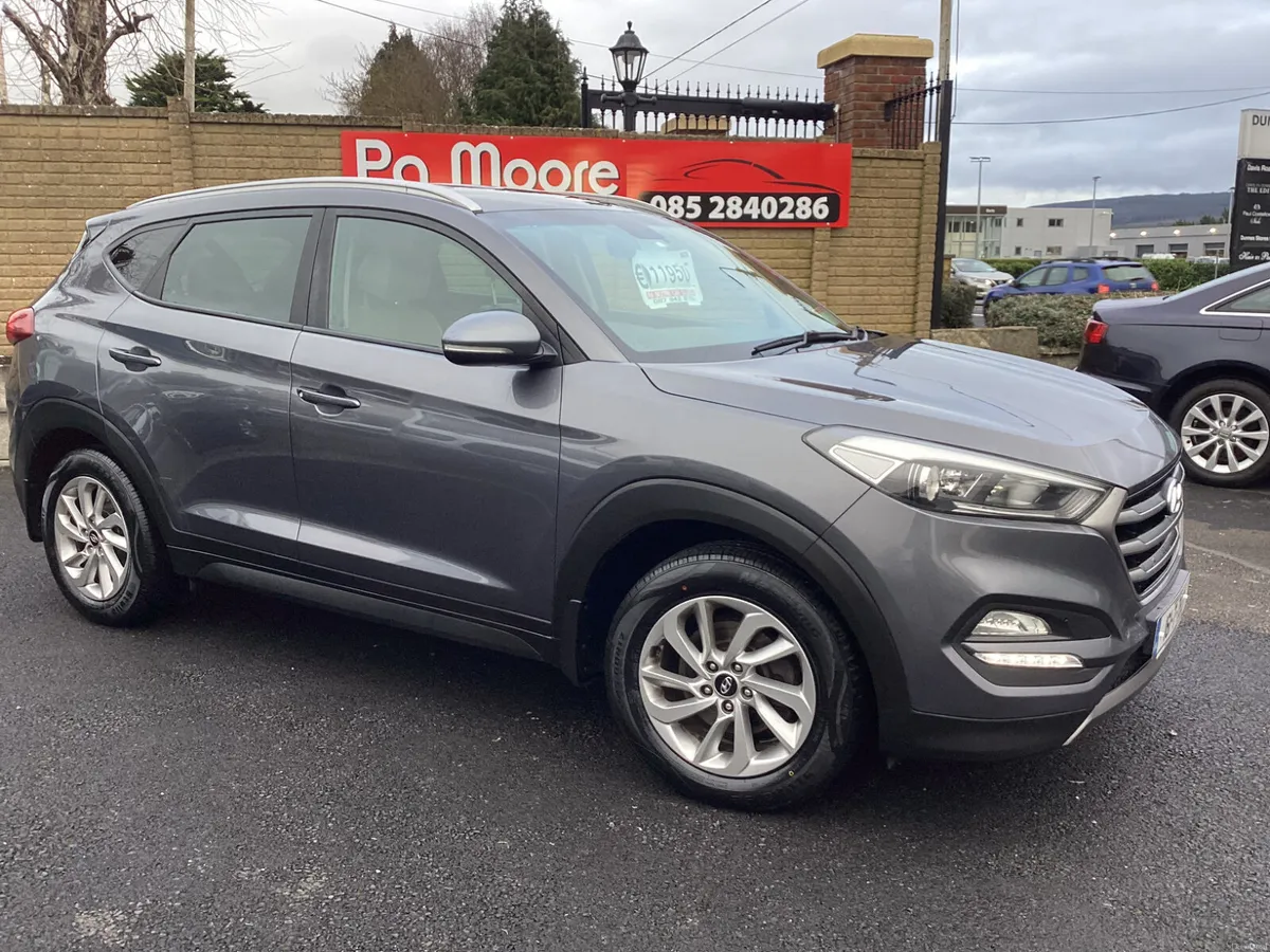 Hyundai Tucson ** CAMERA * SAT NAV - Image 3