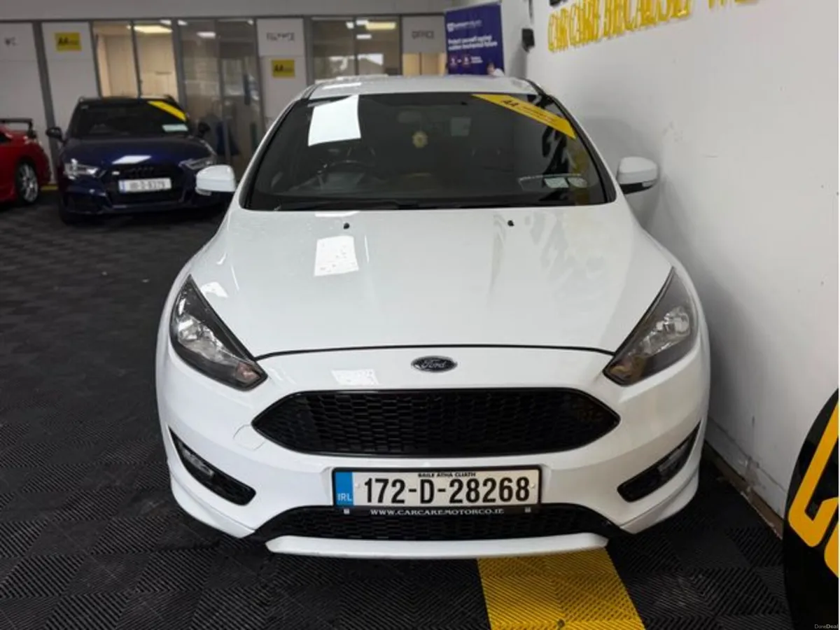Ford Focus 1.0 St-line Ecoboost 125PS 5DR - Image 2