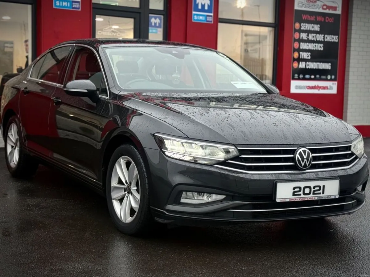 Volkswagen Passat SE NAV TDI // SAME DAY FINANCE / - Image 4