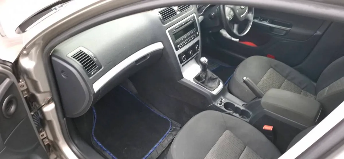 2010 Skoda Octavia 1.6TDi - Image 4