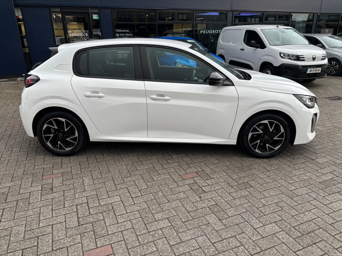 Peugeot 208 2024 - Image 3