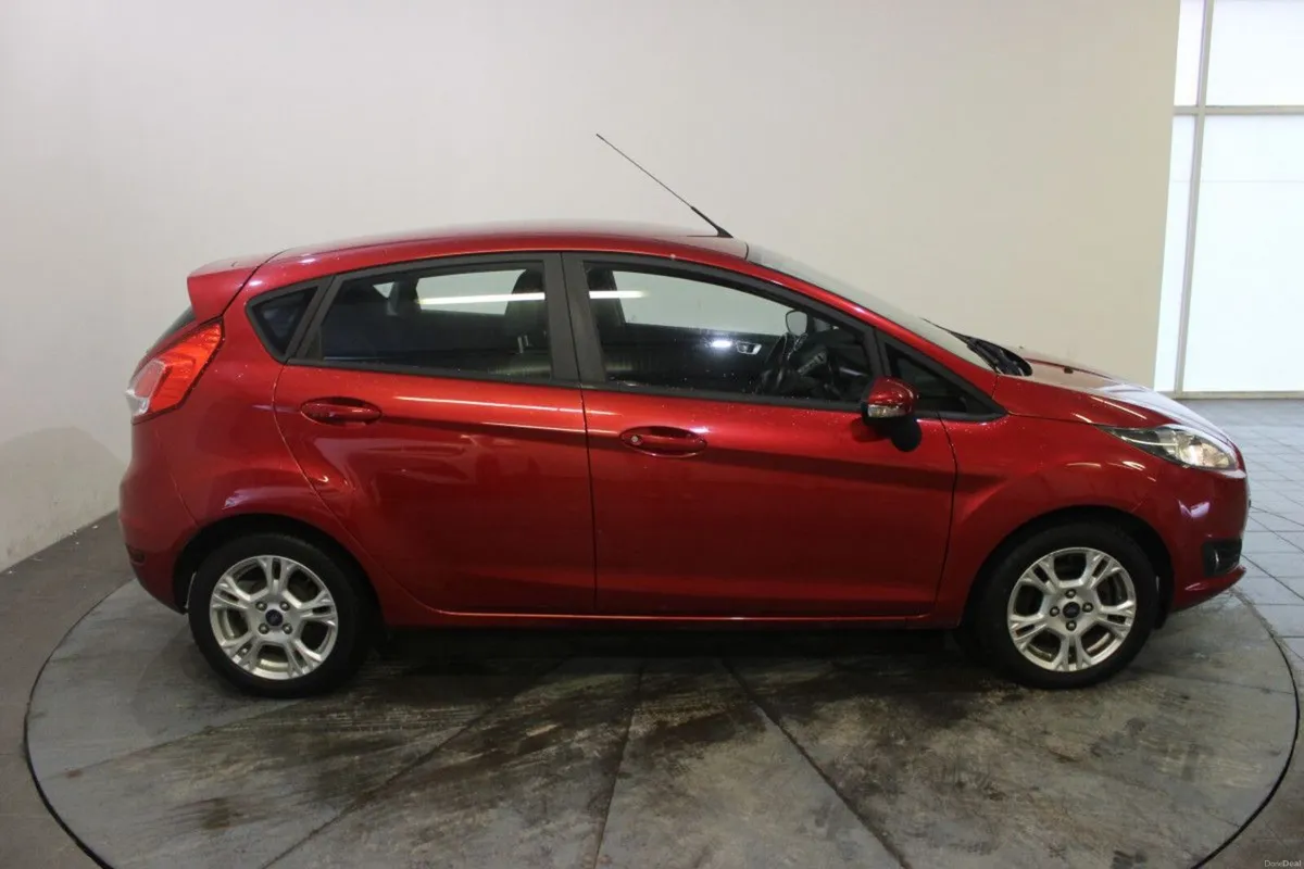 Ford Fiesta 1.25 60PS Zetec - TENDER 25 - Image 3