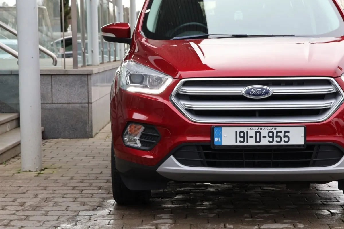 Ford Kuga 1.5TDCi 120PS FWD Titanium - Image 3