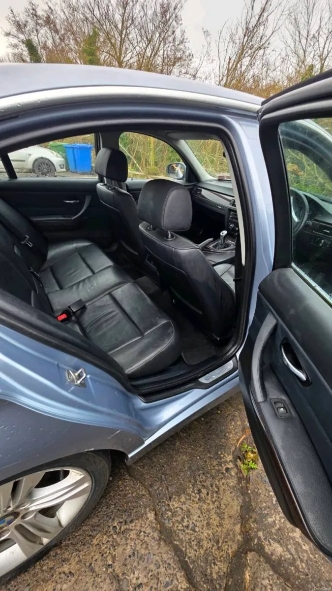 BMW - Image 6