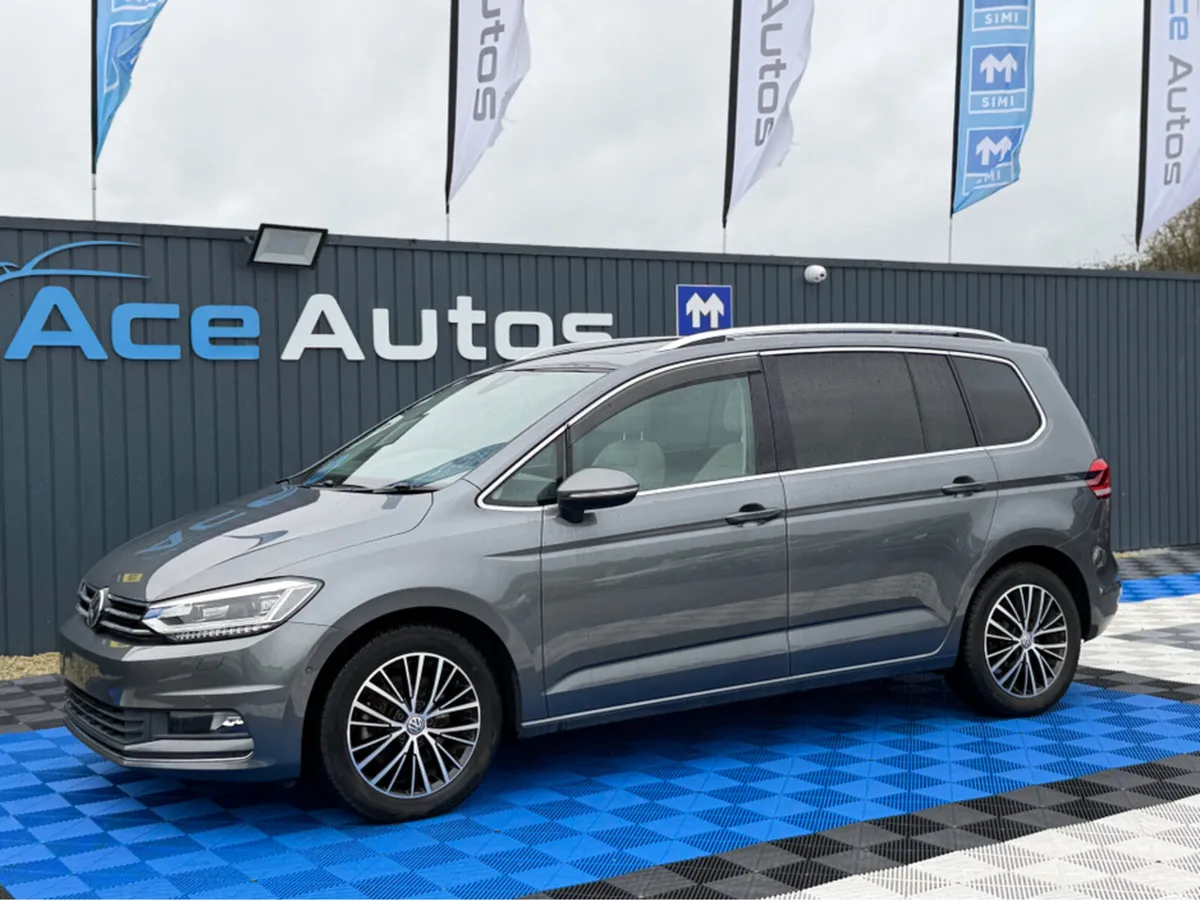 Volkswagen Touran HIGHLINE PREMIUM - 2.0L DIESEL - - Image 3