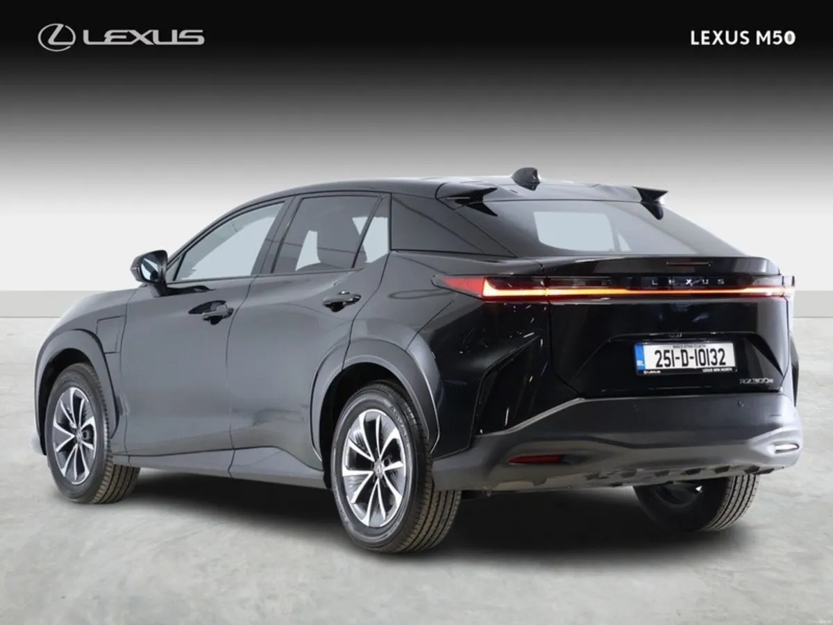 Lexus RZ 300e Executive - Image 2