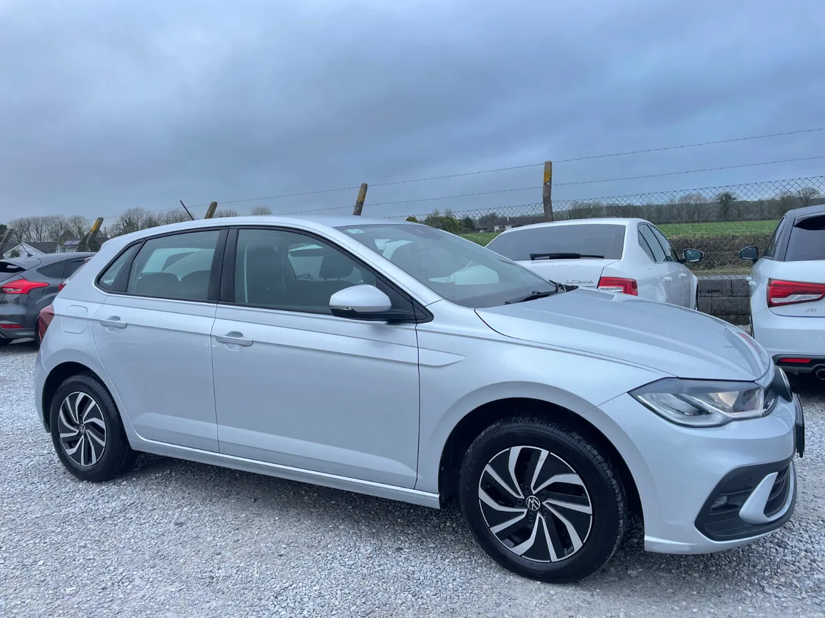 Volkswagen Polo 1.0 - Image 1