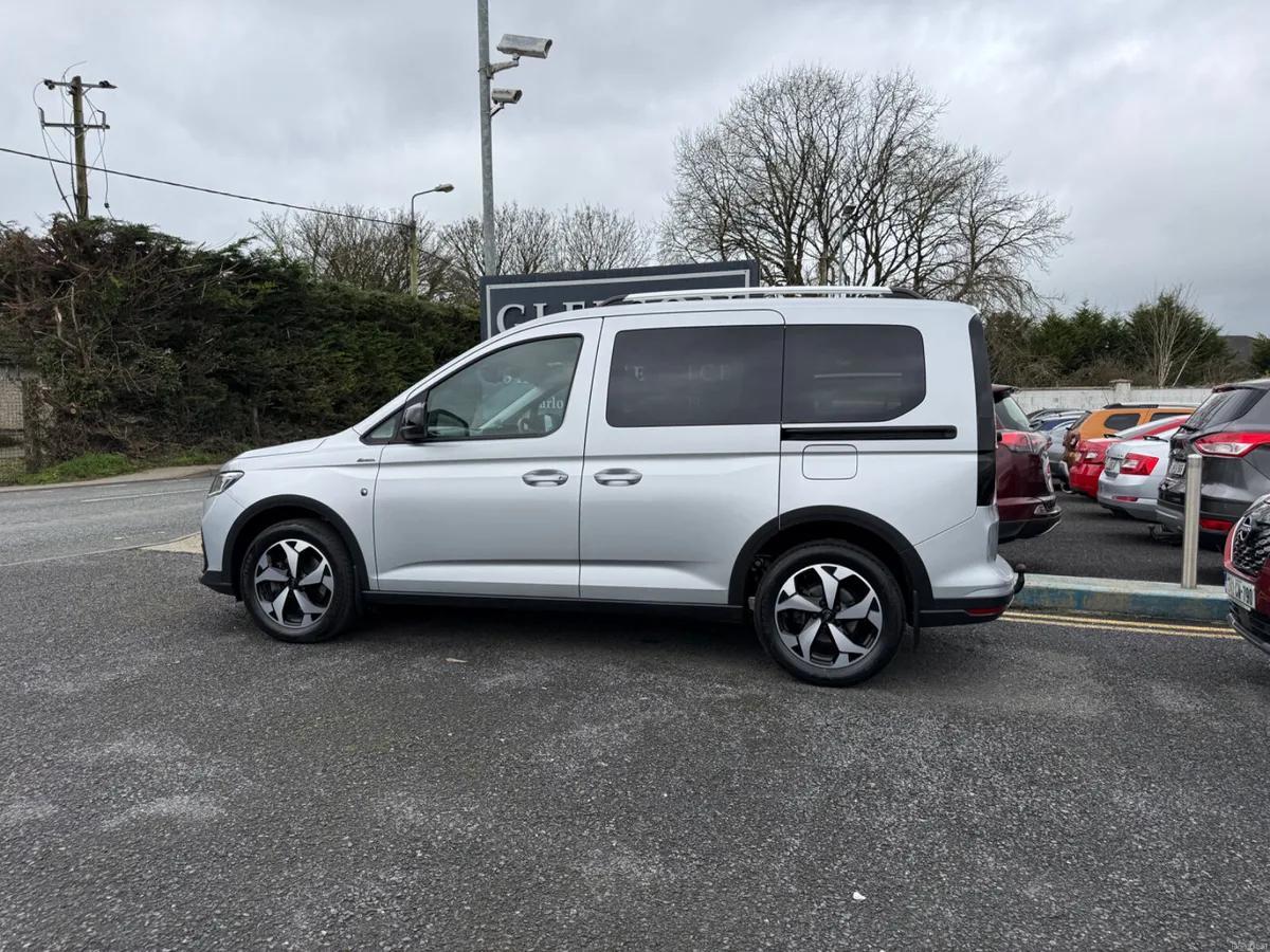 232 Ford Tourneo Connect Active 2.0 Diesel Manual - Image 2