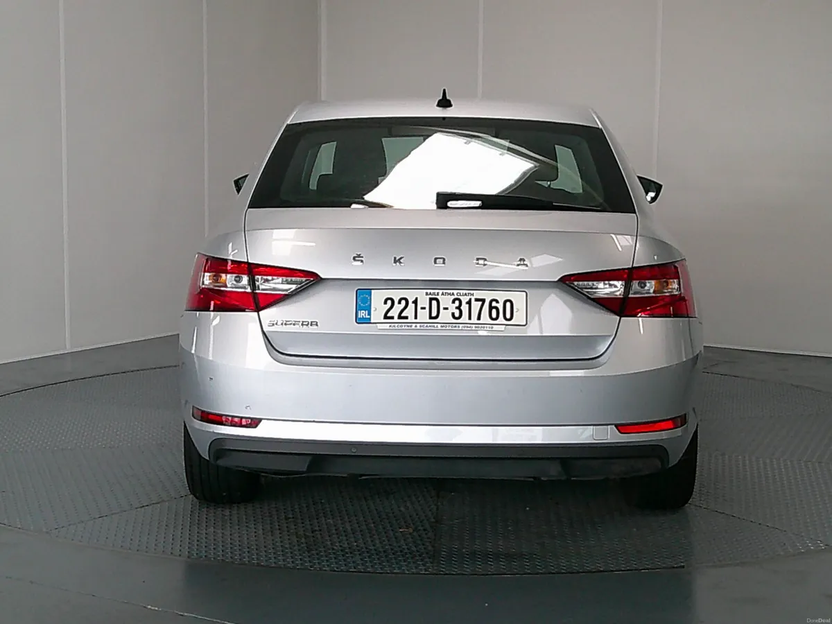 Skoda Superb 2022 - Image 6