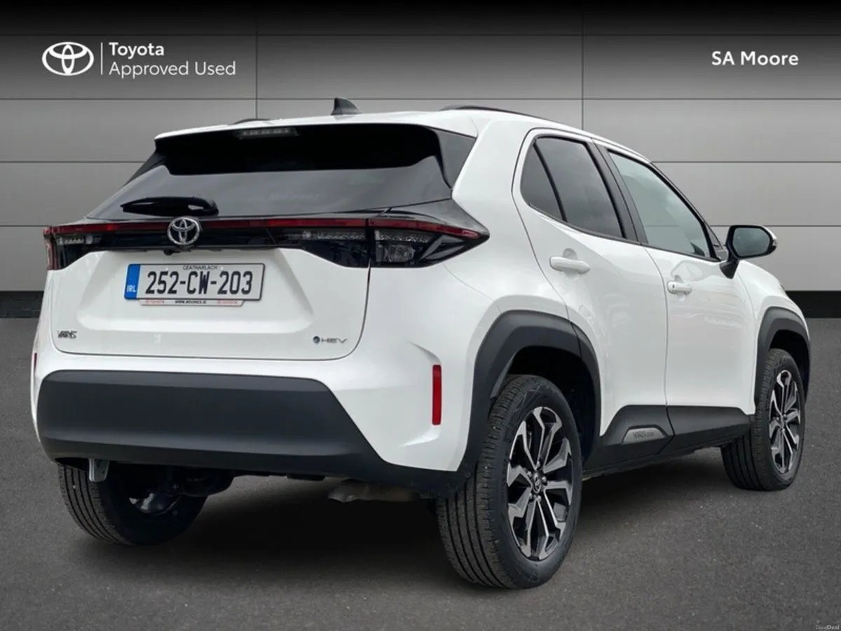 Toyota Yaris Cross LUNA SPORT - DEMO SALE NOW ON - Image 2
