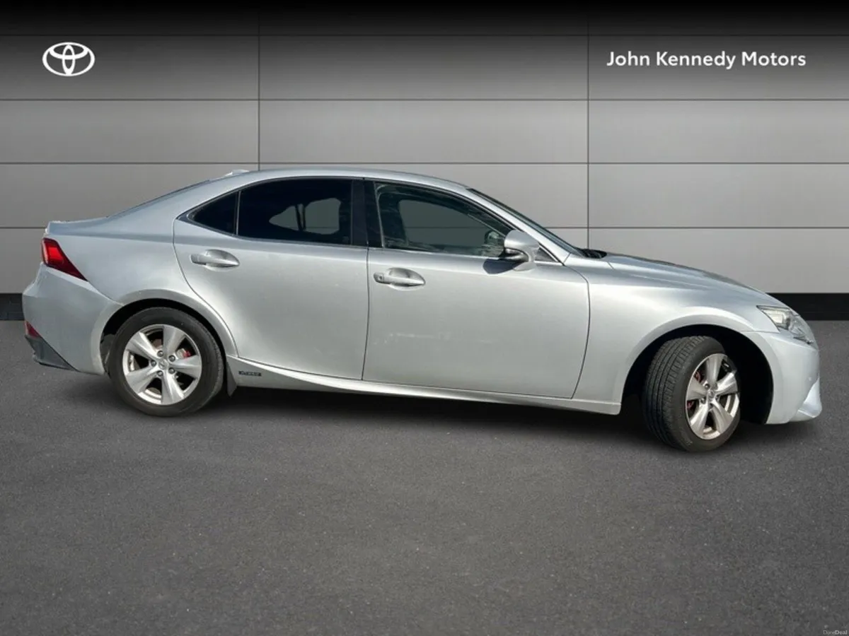 Lexus IS SE 4DR AUTO CVT - Image 3
