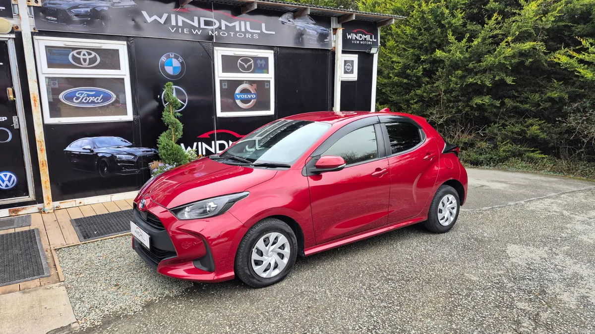 Toyota Yaris 2020 Hybrid Automatic 1.5 Immaculate - Image 2