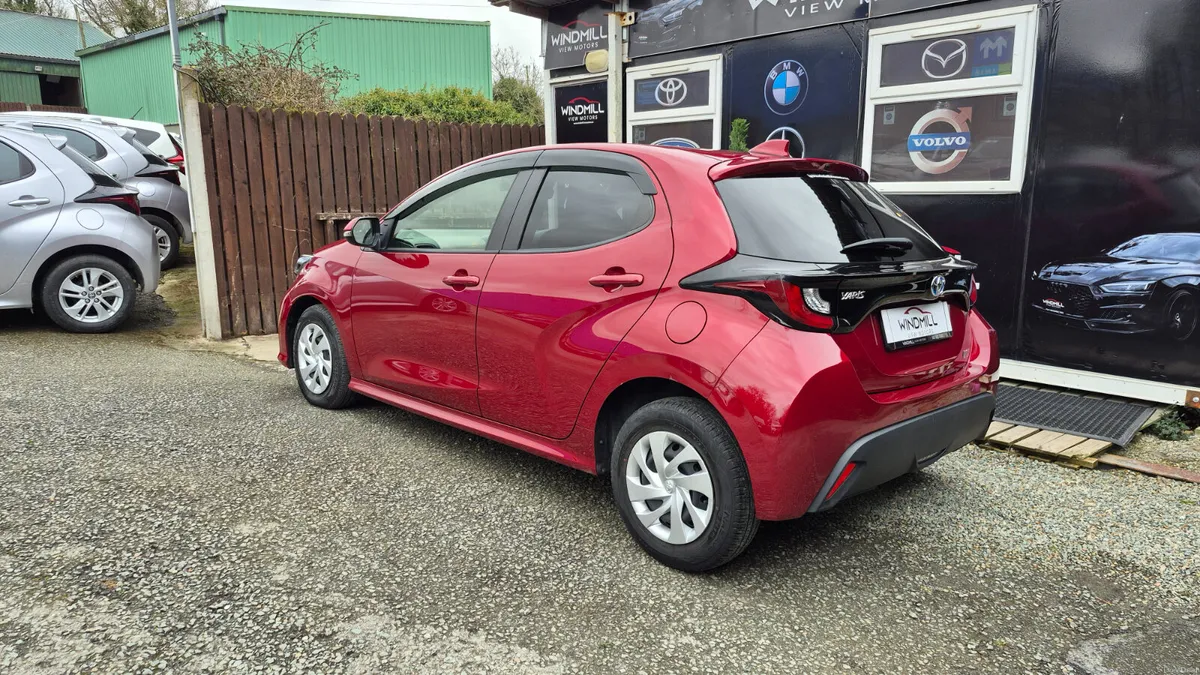 Toyota Yaris 2020 Hybrid Automatic 1.5 Immaculate - Image 4