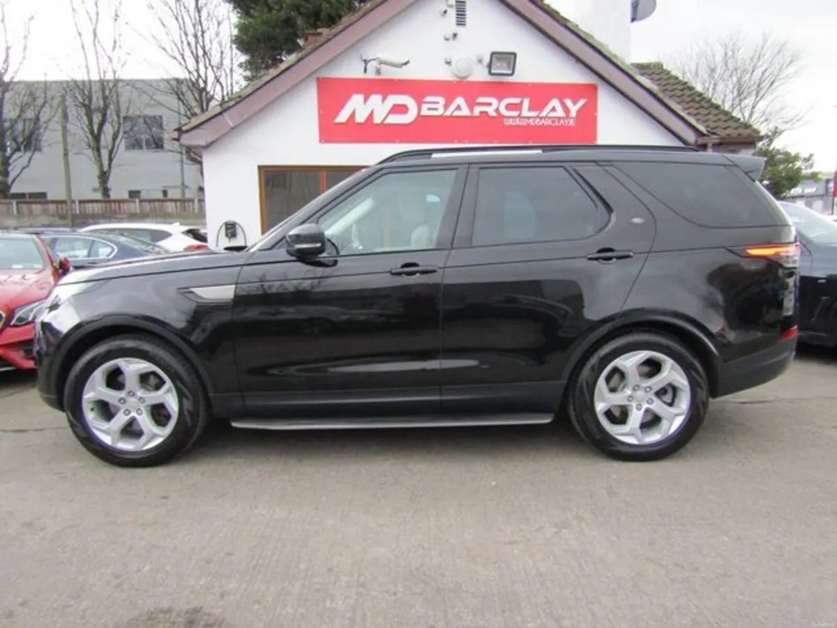 Land Rover Discovery 3.0 TDV6 SE 7 Seat MY17 5DR A - Image 4